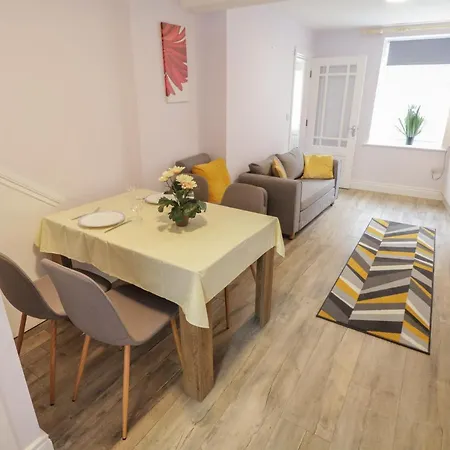 22 Town Place Holiday home *