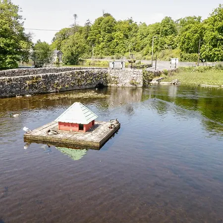 22 Town Place * Ballinrobe